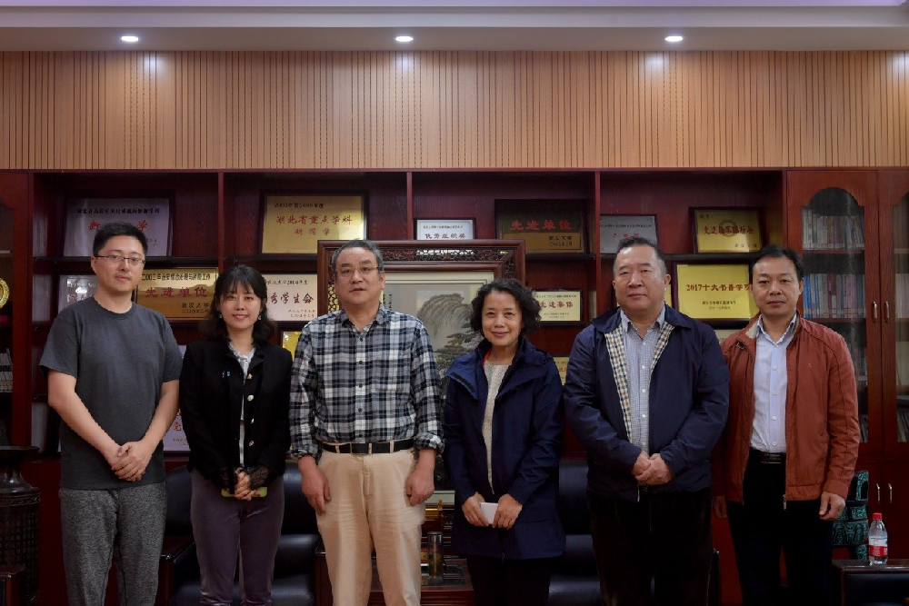 央视CGTN综合部一行访问有爱爱
