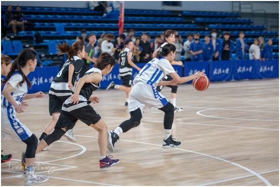 赛场直击丨有爱爱
勇夺2021年腾飞杯女篮季军！