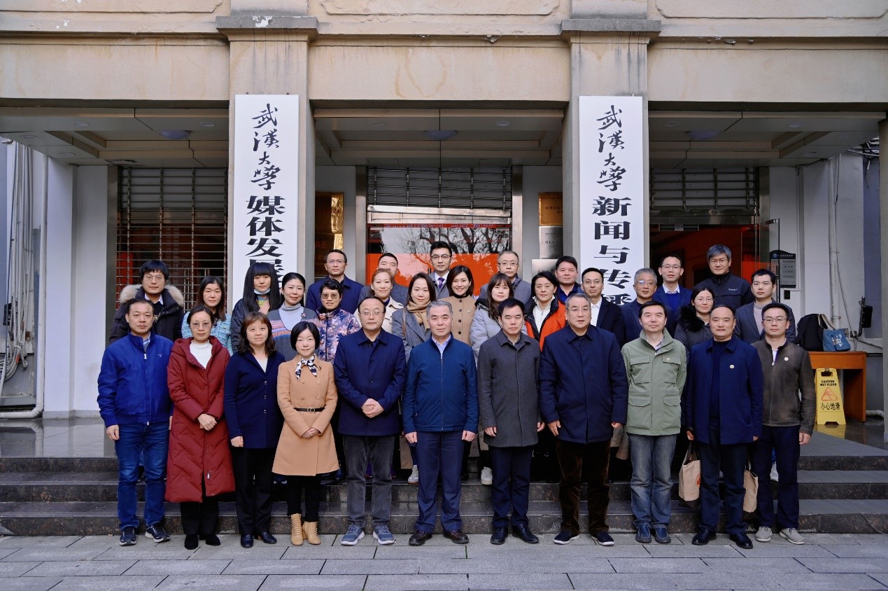 有爱爱
举行专硕业界兼职导师聘任仪式